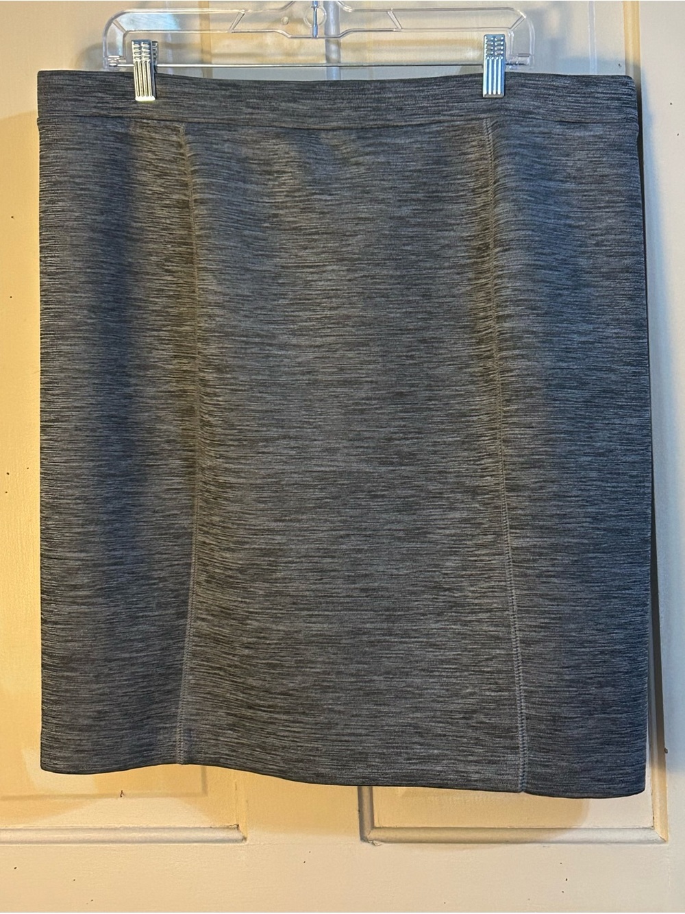 Elle Classic Gray Stretch Knit Pencil Skirt